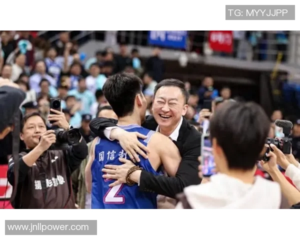 CBA复赛精彩对决广东队迎战青岛队争夺季后赛席位 CBA复赛精彩对决广东队迎战青岛队争夺季后赛席位