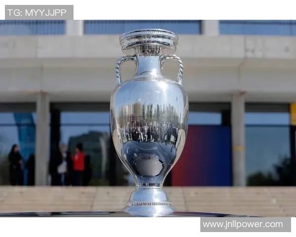 2020欧洲杯奖杯的设计理念与历史传承探讨